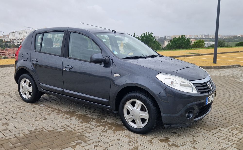 Dacia sandero 1.5 dci Ano 2010 em bom estado Sem nada a fazer