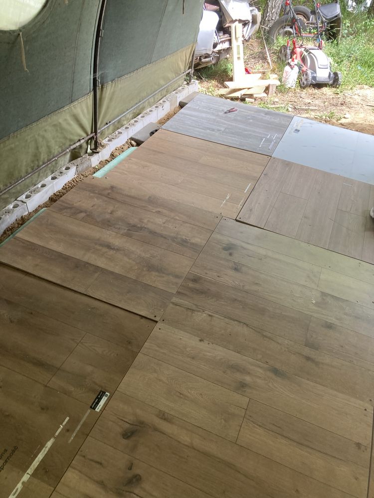 Plyta meblowa wiorowa osb panele podlogowe mix 90x90cm podłoga namiotu