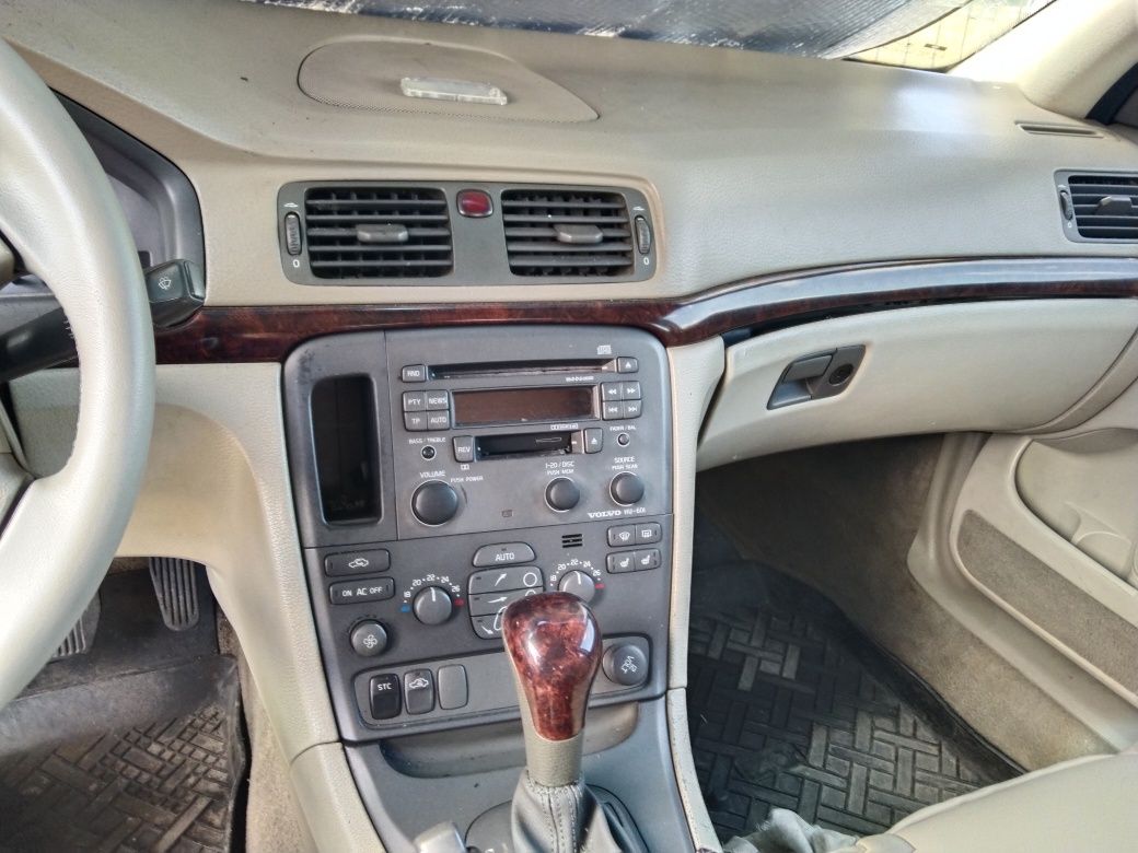 Продам Volvo S80 (після ДТП)