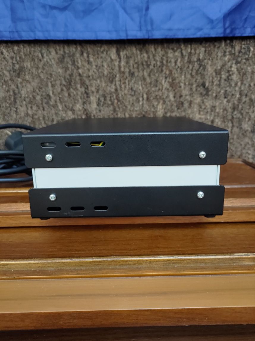 AKG N62E phantom power