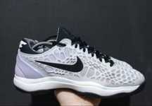 Кроссовки теннисные nike