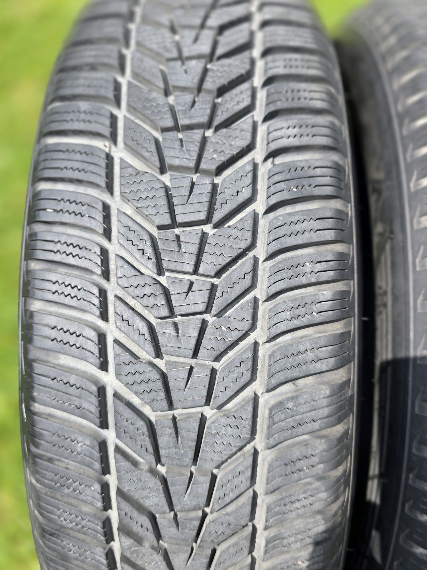 Opony zimowe Hankook 215/65/ 17