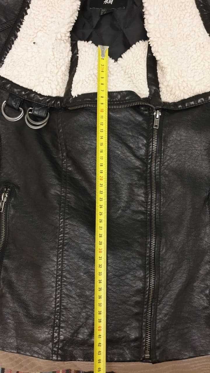 Куртка-косуха кожанная (иск кожа) с мехом марки H&M