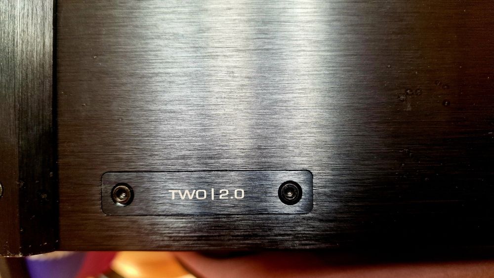 Emotiva XPA-2 Gen 3 усилитель звука