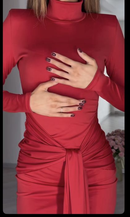 сукні в хорошому стані — недорого, одягала один раз стан 10/10