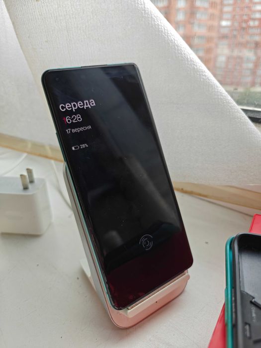 OnePlus 8 Pro 12/256 + бездротова зарядка OnePlus Warp Charge 30W