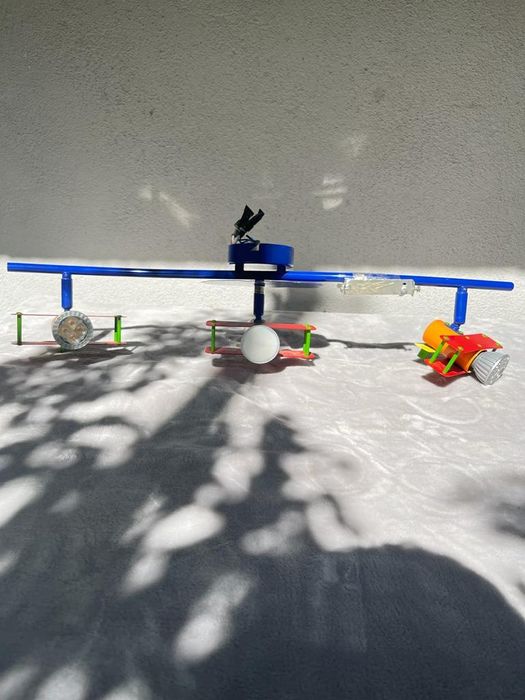 Candeeiro teto, quarto criança( cada lâmpada tem um avião)