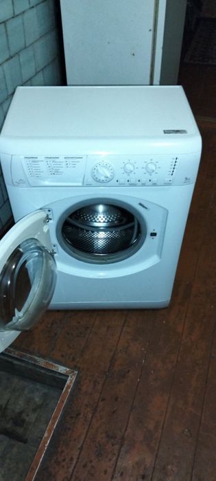 Пральна Машина Hotpoint / Ariston