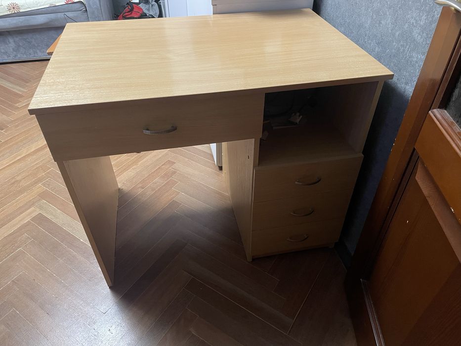 Стол писсменный компьютерный детский