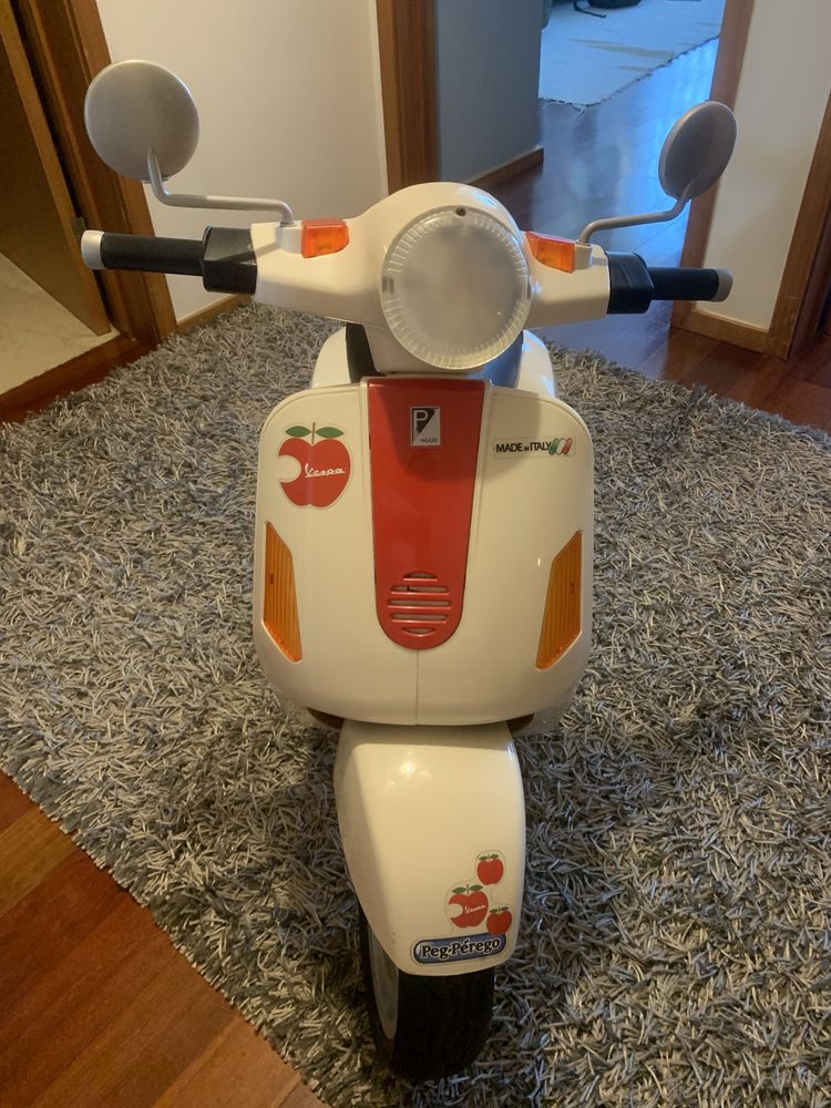 Mota Vespa 12v Peg Perego