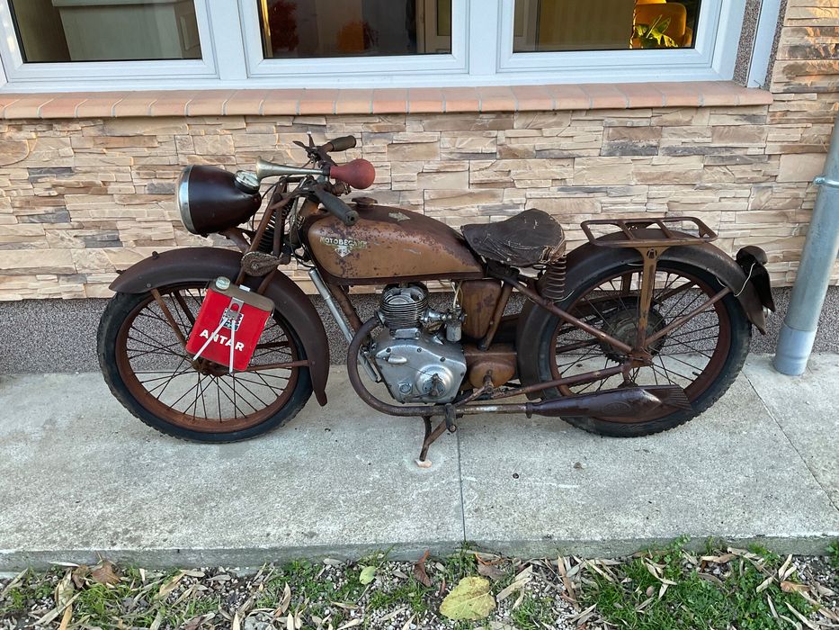 Motobecane model D45 z 1948 roku