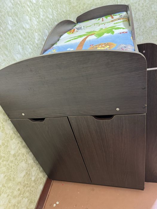 Ліжко дитяче. Ліжко-чердак з матрацом