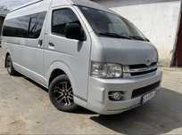 Toyota Hiace 11 місць