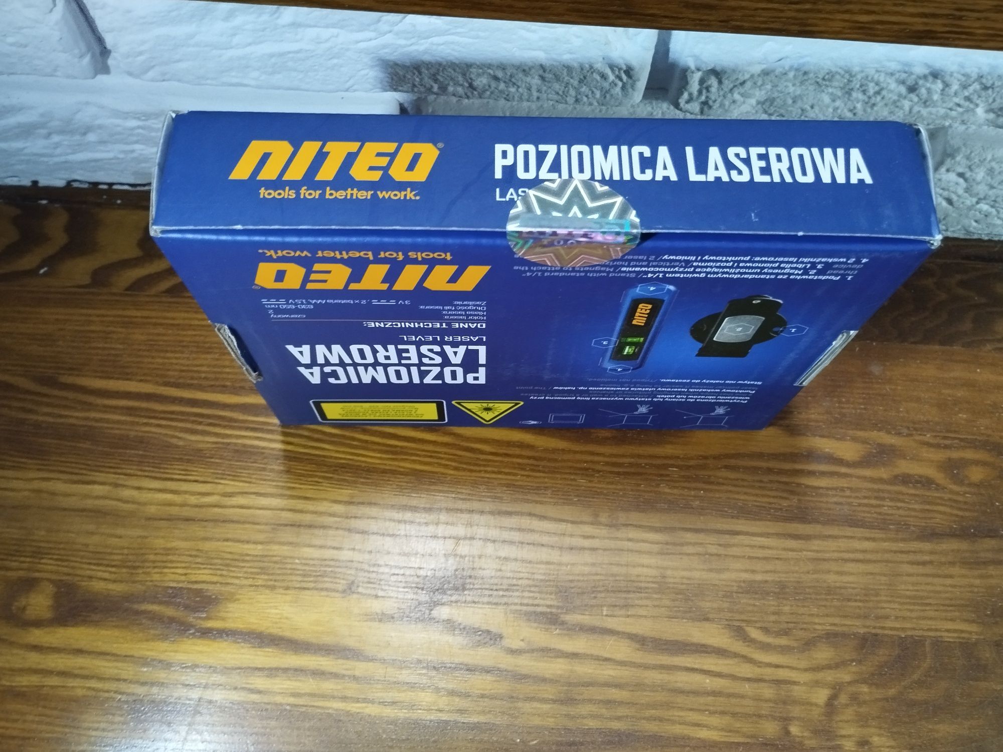 Nowa Poziomica laserowa.