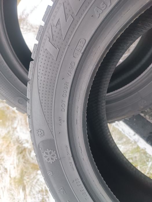 Зимові шини Kumho 215/55 R16 резина Р16