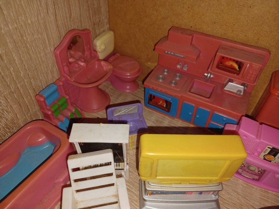 Mebelki dla lalek kuchnia pokój łazienka i dużo wiecej cena za zestaw