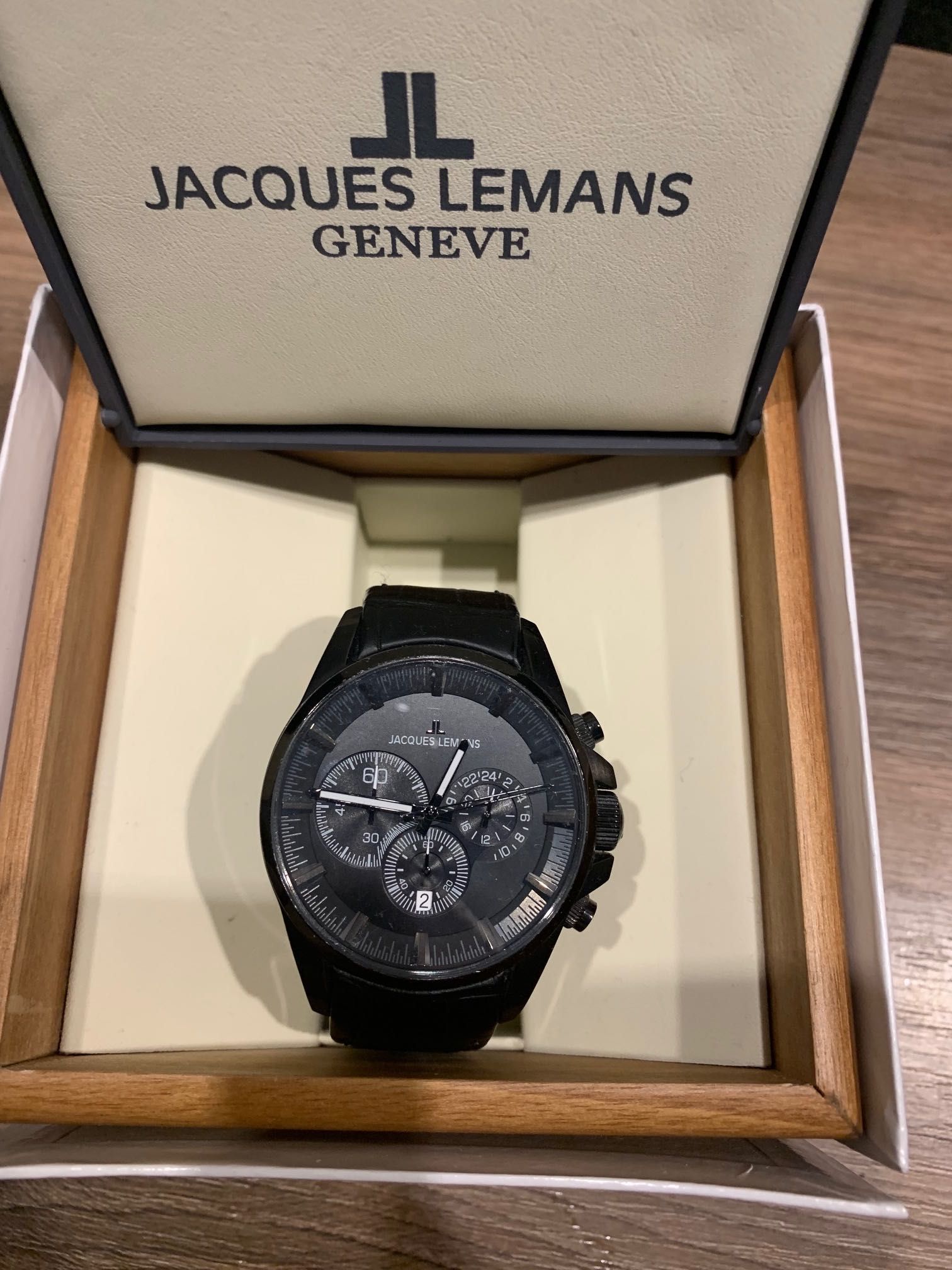 Часы Jaques Lemans 1-1655F Chronograph