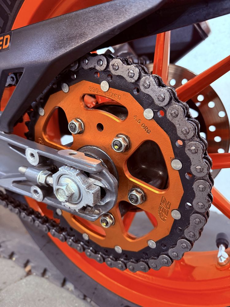 KTM duke 390. 2021 rok  A2  ABS. Quickshifter. DID. Navi Garmin.