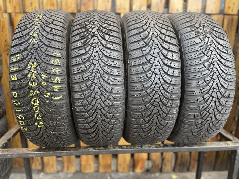 Шини 205/60 r16 зимові Goodyear стан нових 8 мм