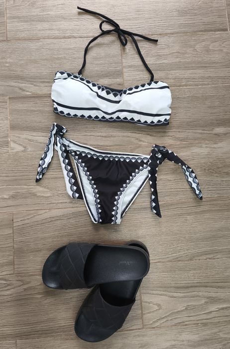 Продам купальники та білизну