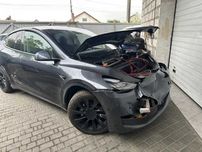 Розбірка Tesla Model Y, бампер, фара, двері, запчастини
