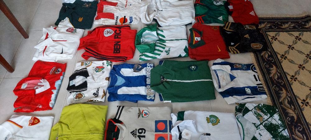 Casacos e camisolas de Desporto