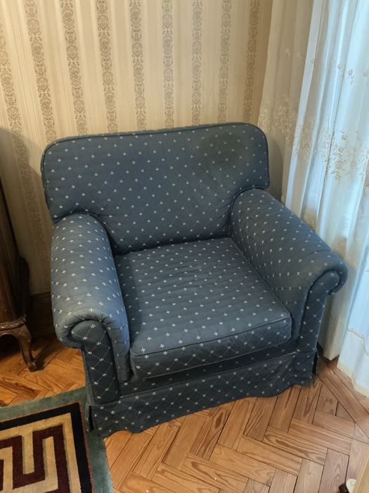 Sofá-cama + sofá individual em tecido