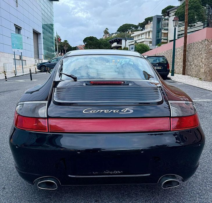 Porsche 911 (996)