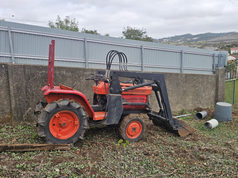 Trator Kubota 1400DT