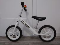lekki rowerek biegowy biały cruzee 1,9 kg