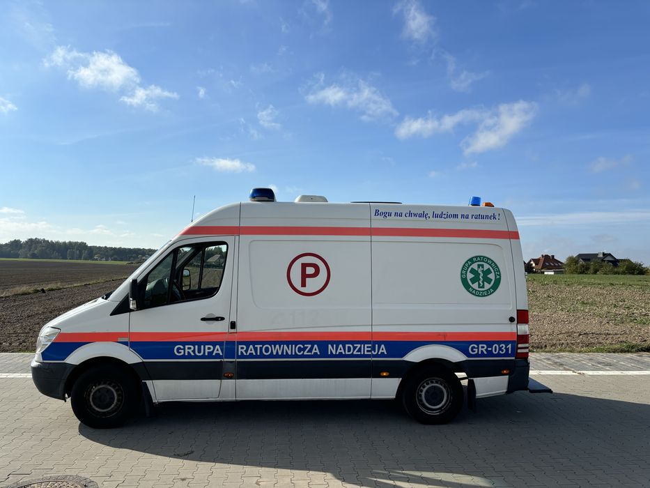Mercedes sprinter 2.2 2009 ambulans karetka kamper