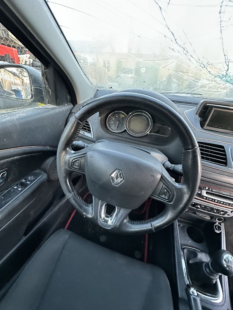 Konsola Megane 3 Lift Deska Megane III poduszka pasażera kokpit