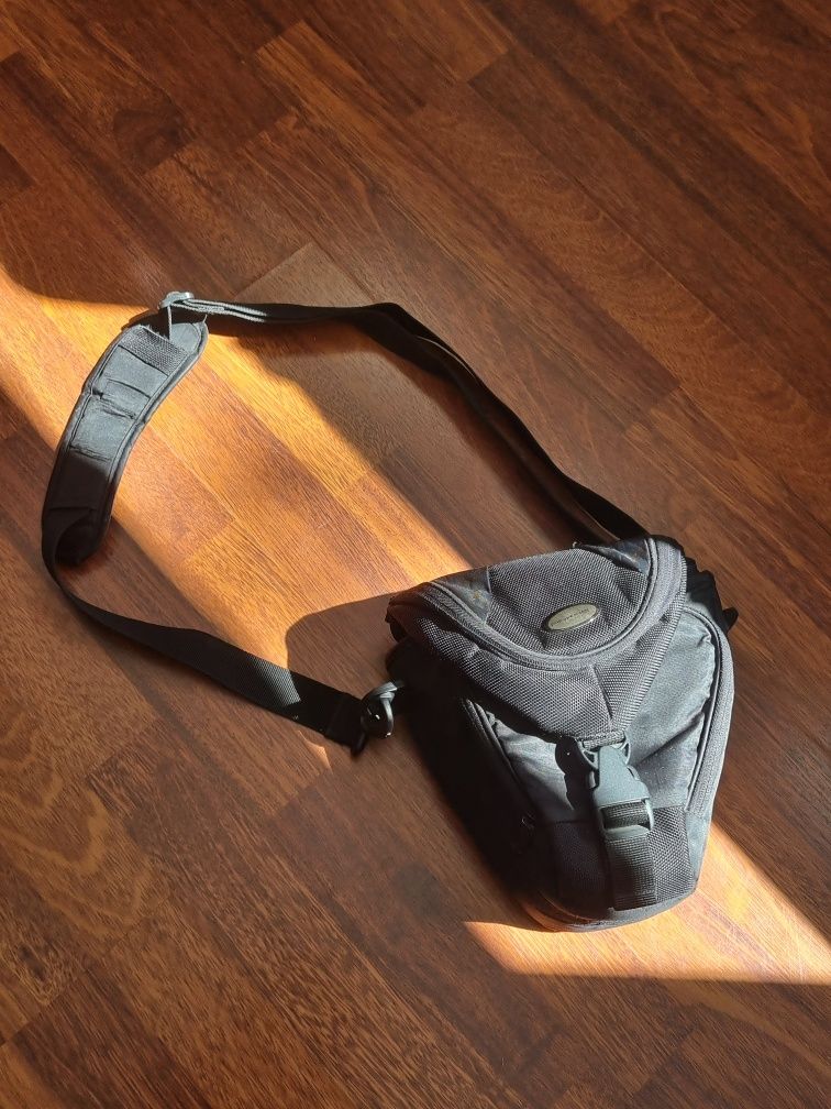 Torba fotograficzna na aparat lustrzankę czarna torebka na ramię