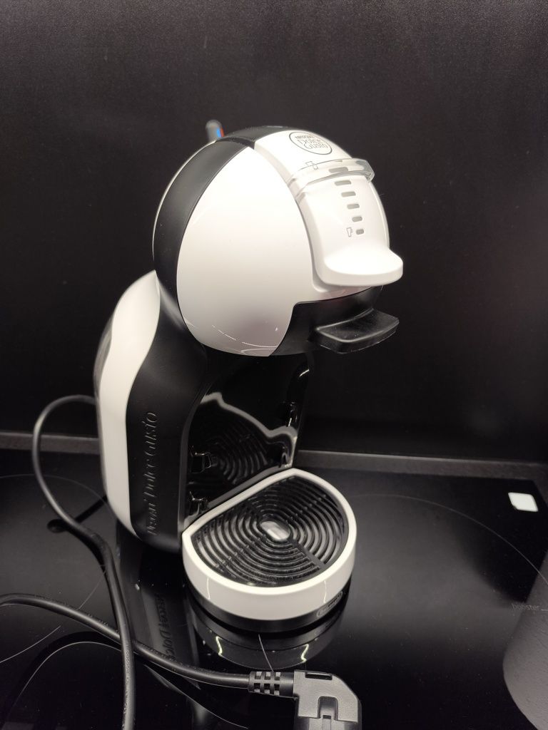Ekspres kapsułkowy Krups Dolce Gusto Mini Me KP123B ciśnieniowy