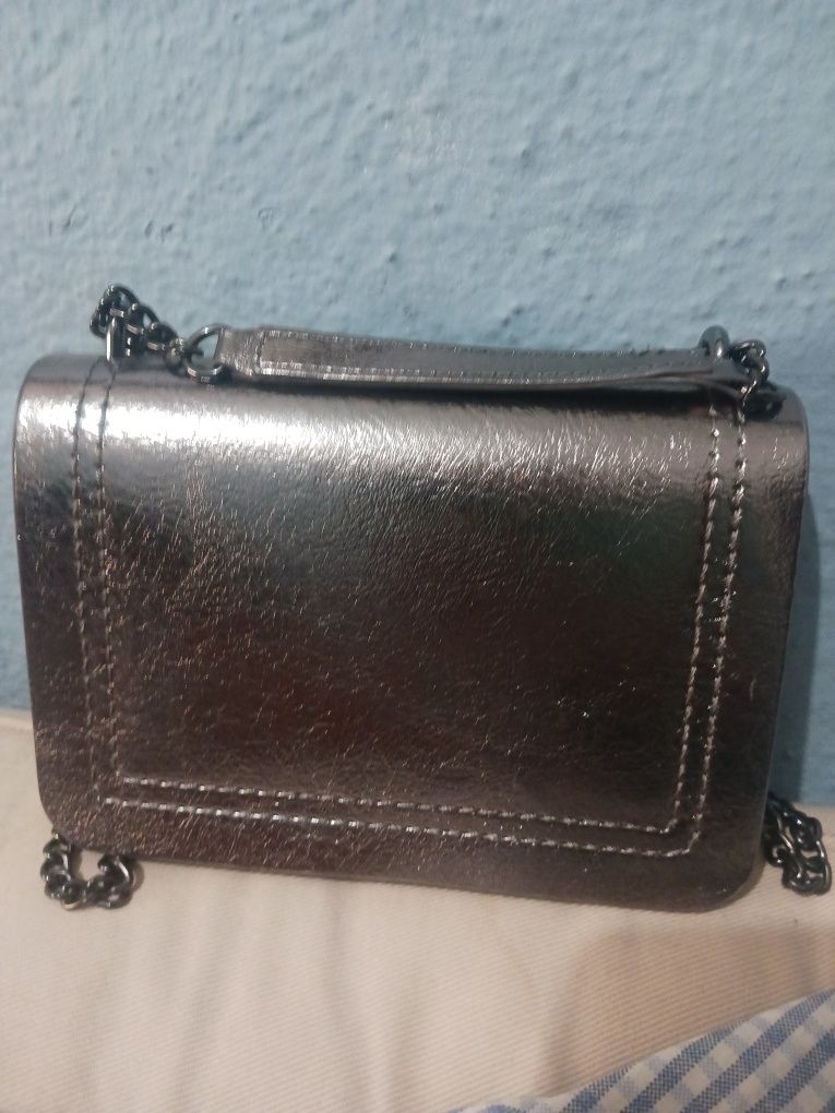 Mala sra pequena ideal para cerimonia
