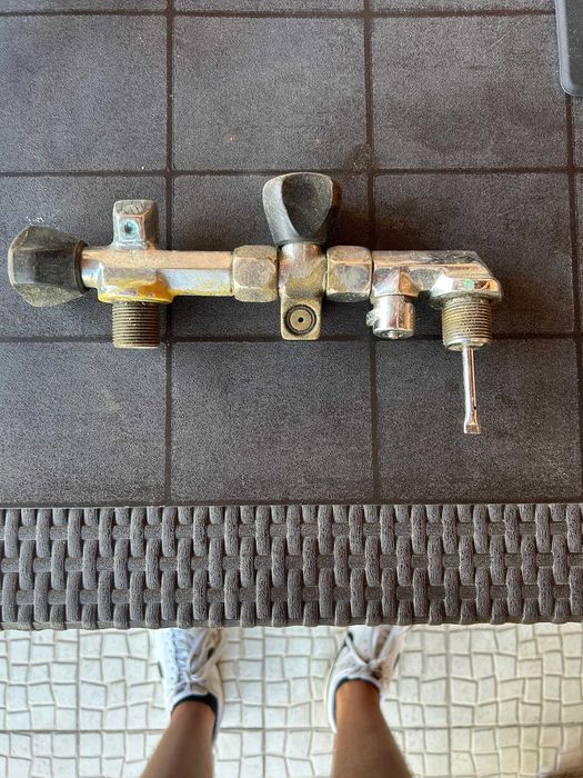 Torneiras de Garrafa Dupla (Mergulho Profissional)