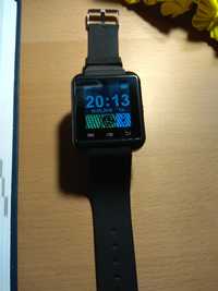 Smartwatch preto com bluetooth, alta voz