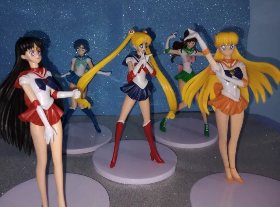 Figurki Czarodziejka z Księżyca Sailor Moon nowe zestaw 5 figurek