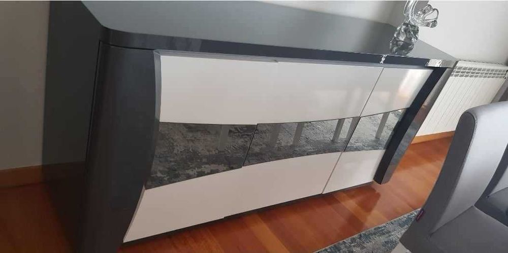 Mobília de sala como nova