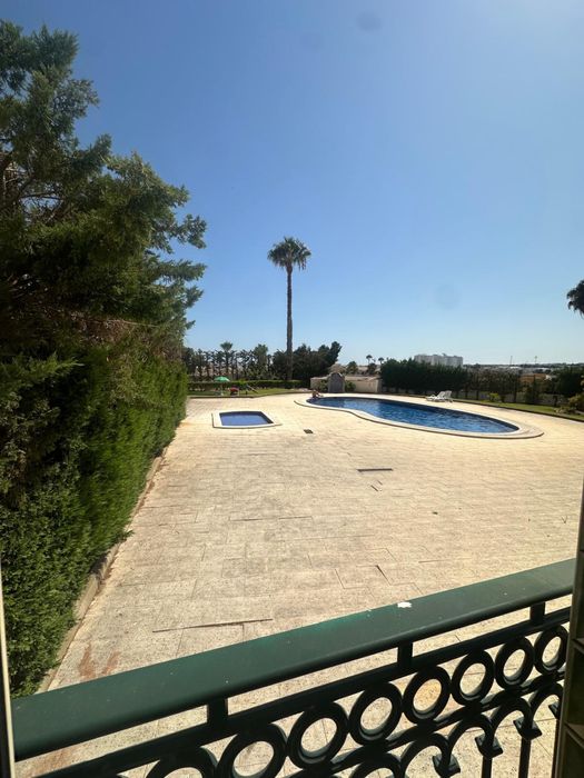 Arrenda-se casa para professores em albufeira ate Junho