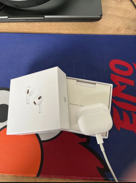 Słuchawki AirPods gen 3