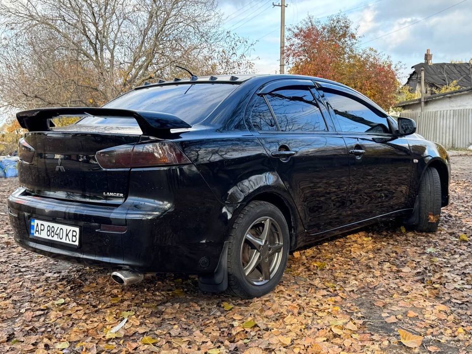 Продам mitsubishi lancer x 2011