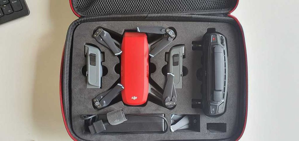 Dron DJI Spark. Dobry do nauki, dla poczatkujących oblatywaczy ;D