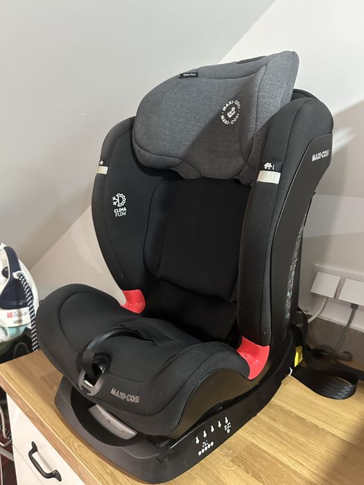 Cadeira auto MaxiCosi Titan Plus