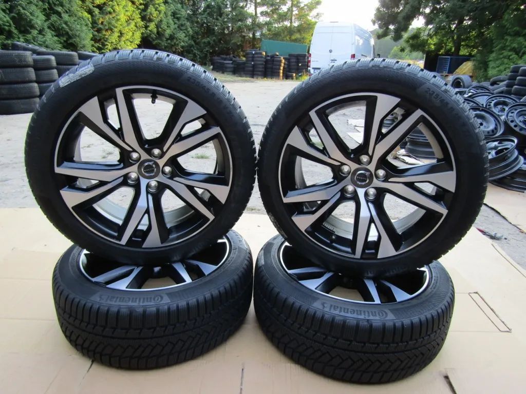 4x Felgi Koła 18 Volvo S40 V60 S90 V90 C30 S60 XC40 XC60 + Opony 235/45 18