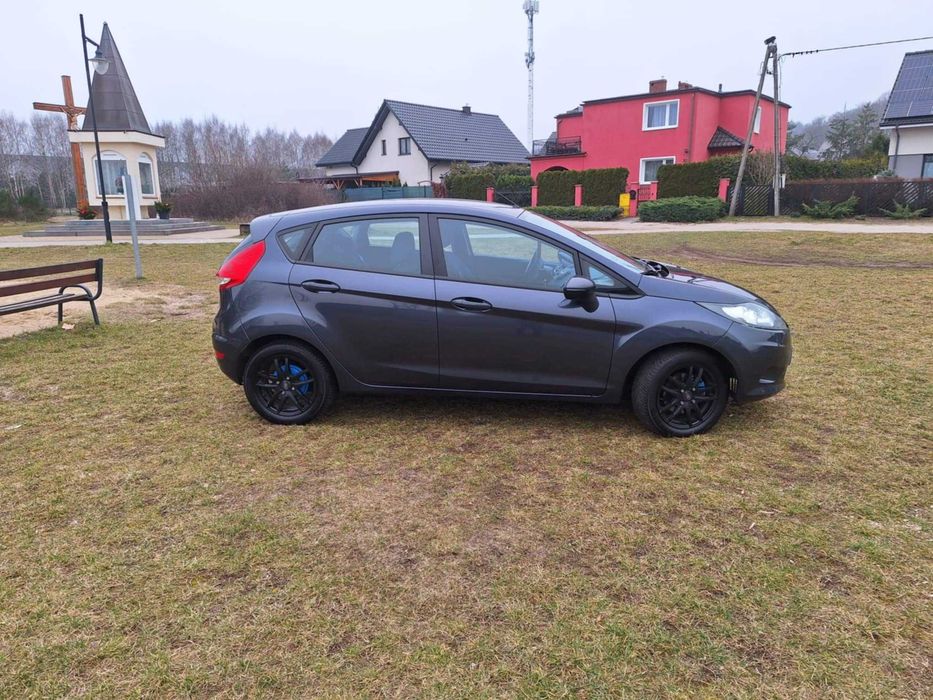 FORD FIESTA 1,3 rok 2010