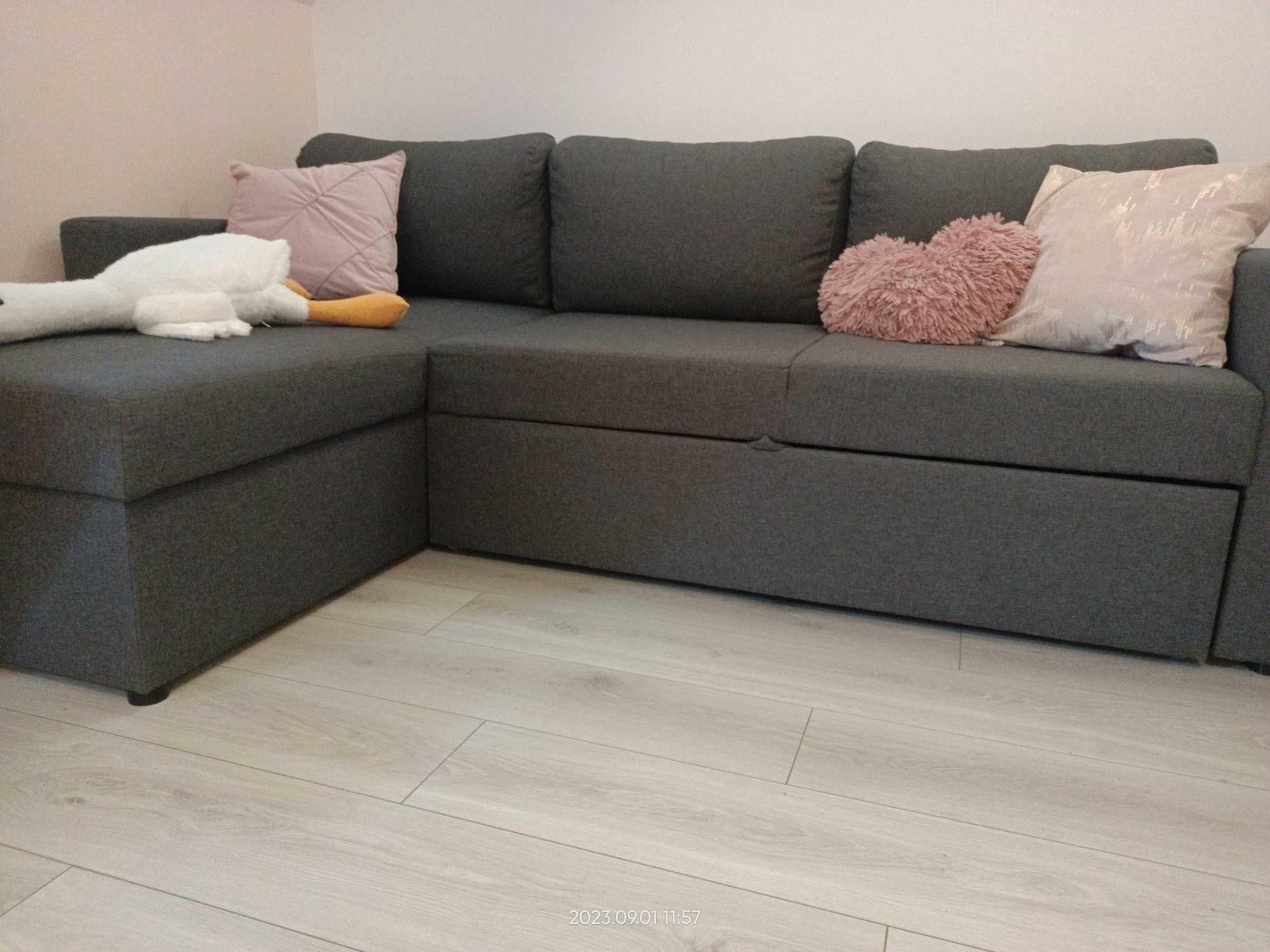 Narożna sofa do pokoju dziecięcego lub sypialni