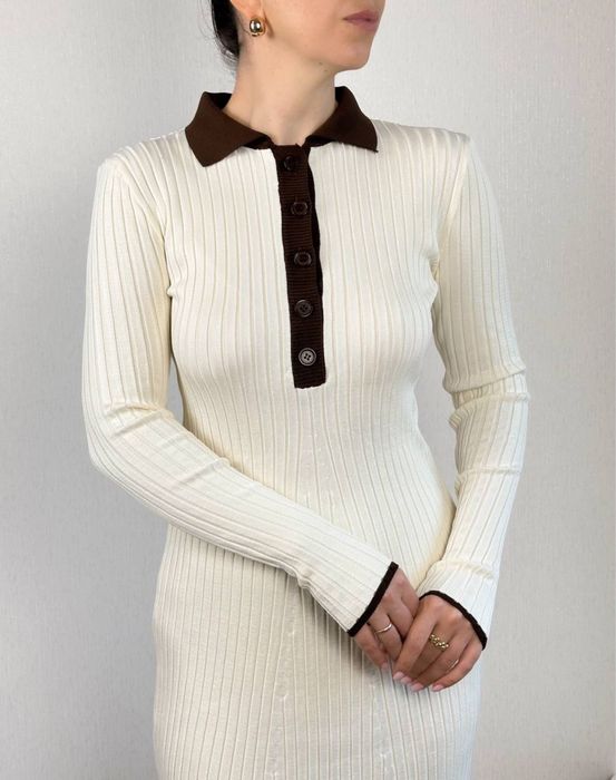 Вязана сукня жіноча міді молочна