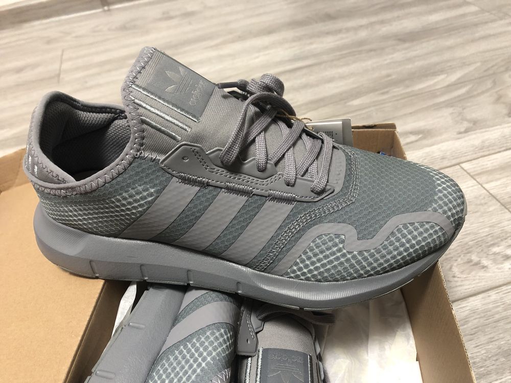 Кросівки adidas swift run x original