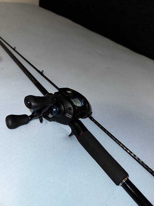 Cana de pesca Zodias 172H-2 e carreto Shimano SLX DC incluídos.